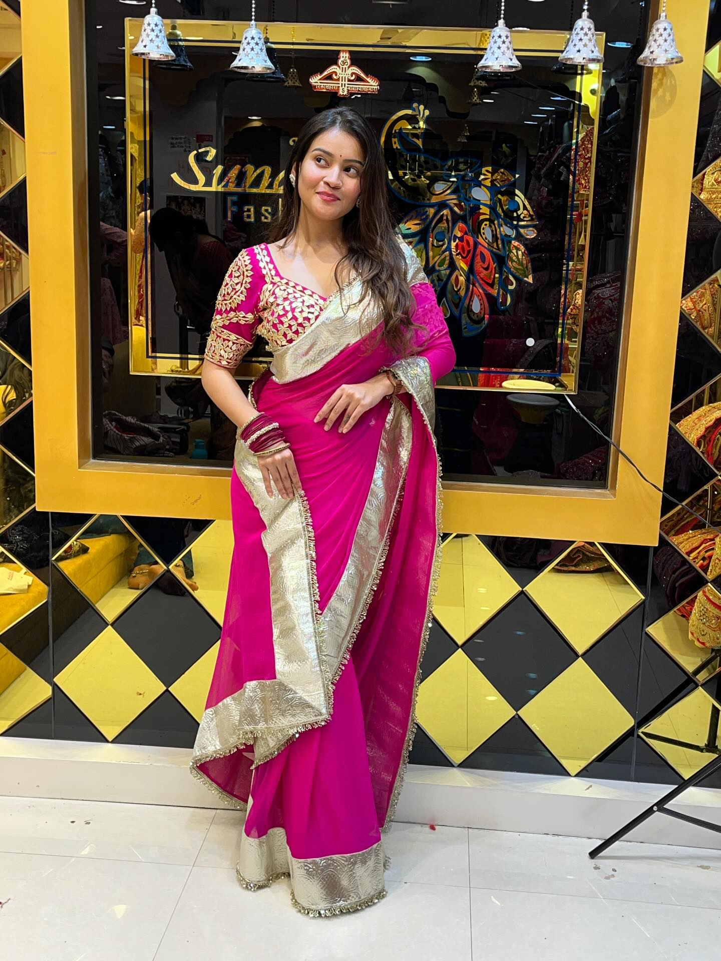 Aangi Blouse Pink Saree (818)