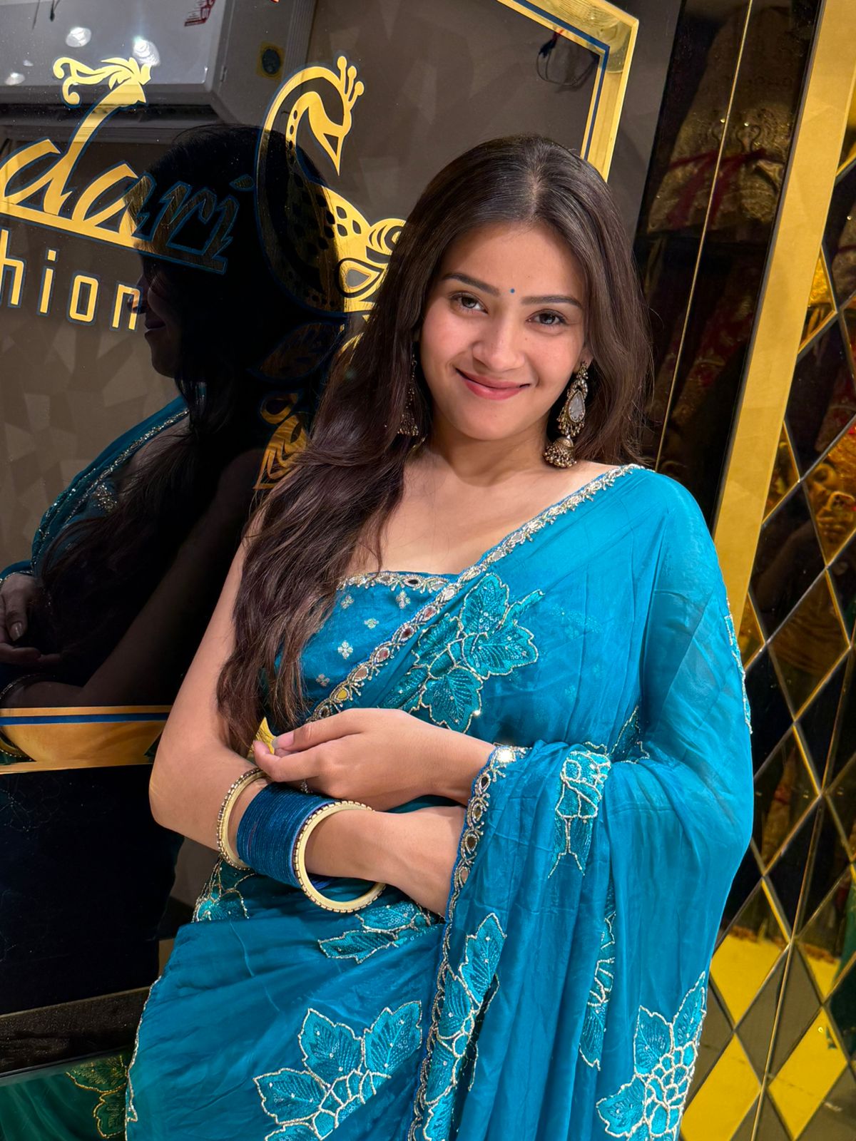 Blue-Floral-MirrorWork-Italian-Crepe-Saree