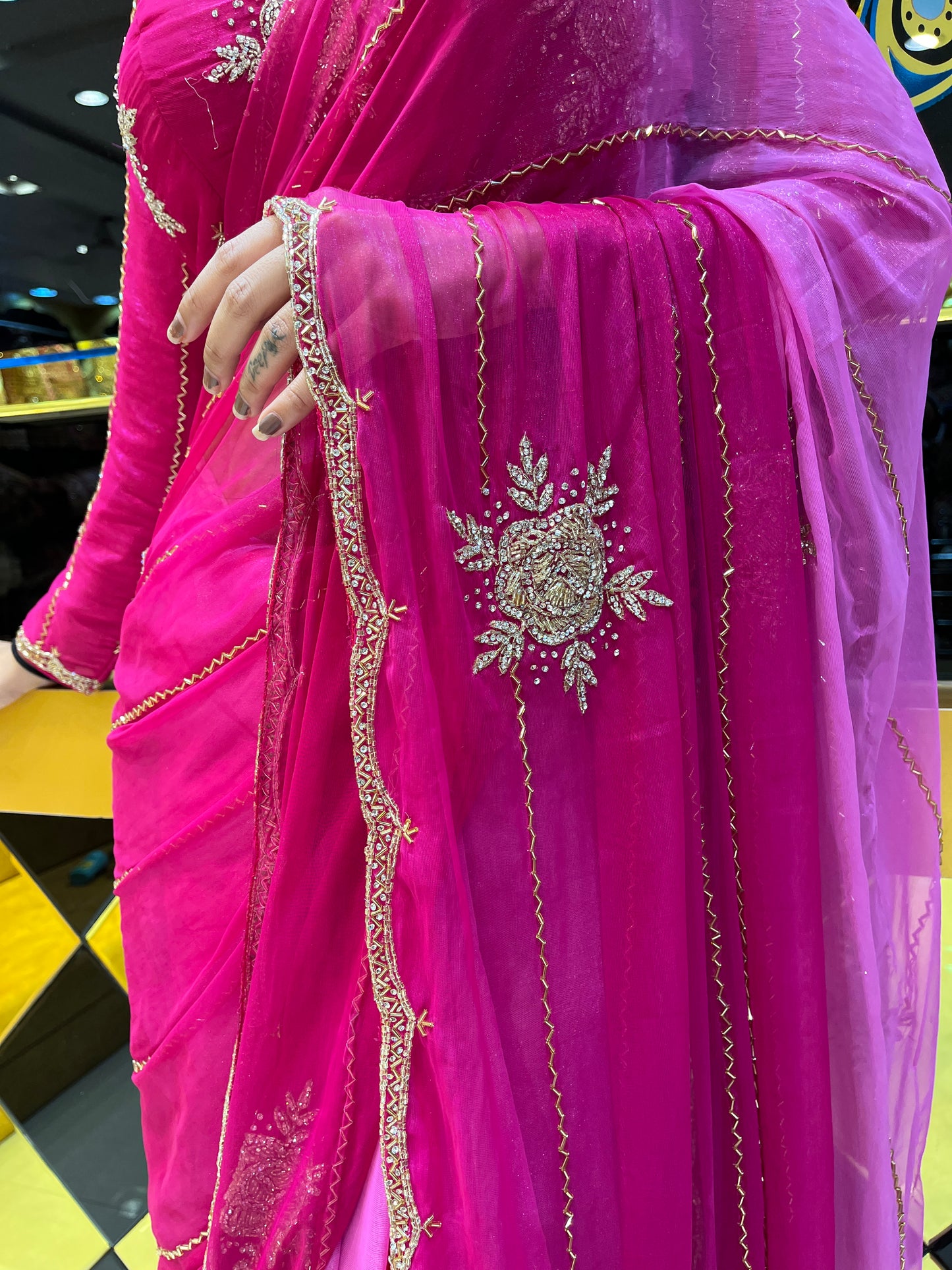 Designer Elegant Ombre Saree (Pink)