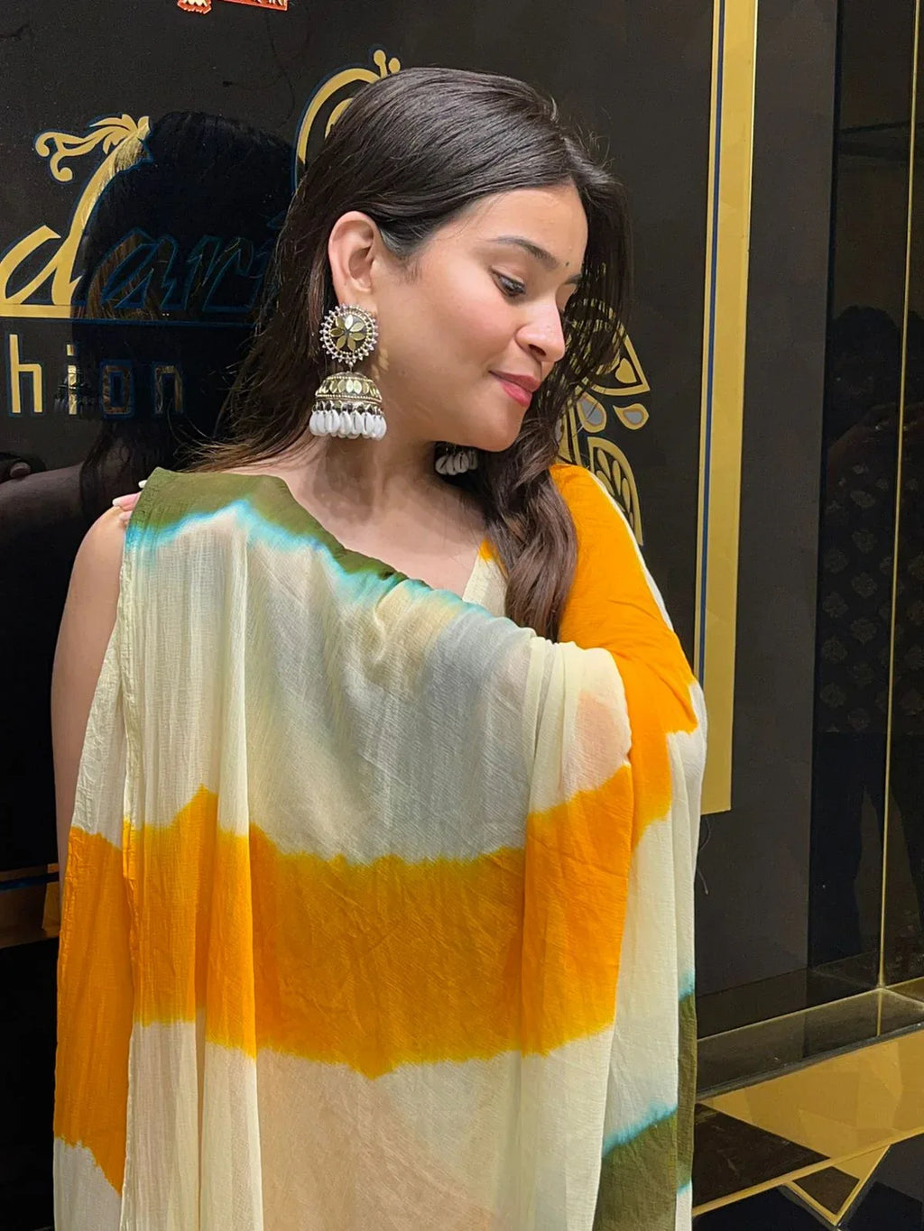 Pure chiffon elegant lehariya saree (147)
