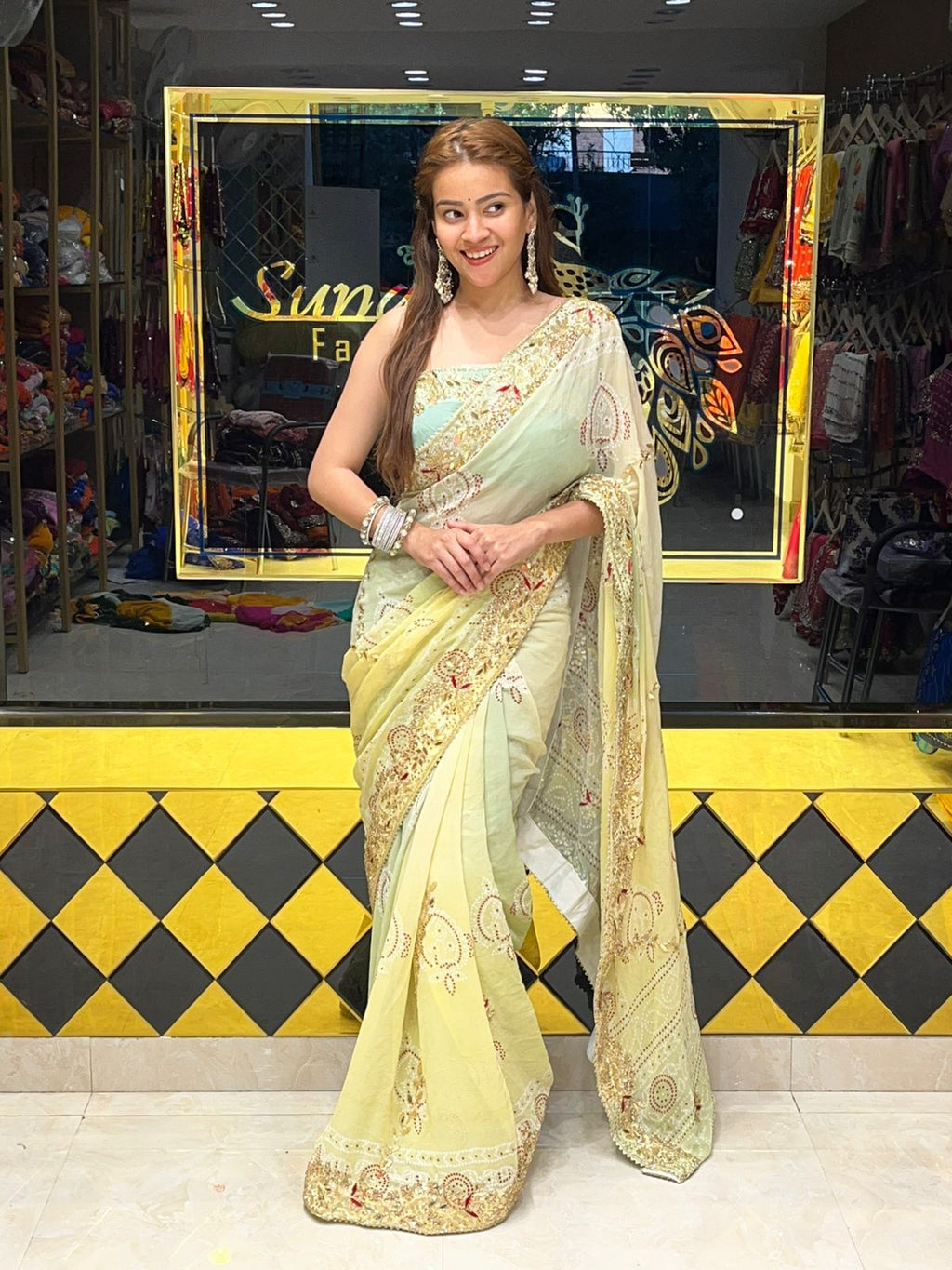 Sundari Bandhani Georgette Handcrafted Saree (290)