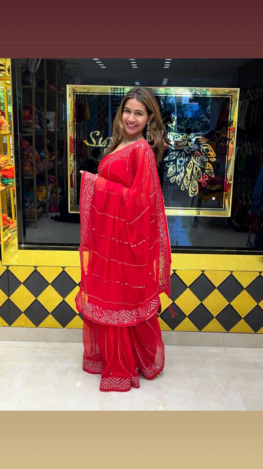 Red Diamond Chiffon Desinger saree (s17)