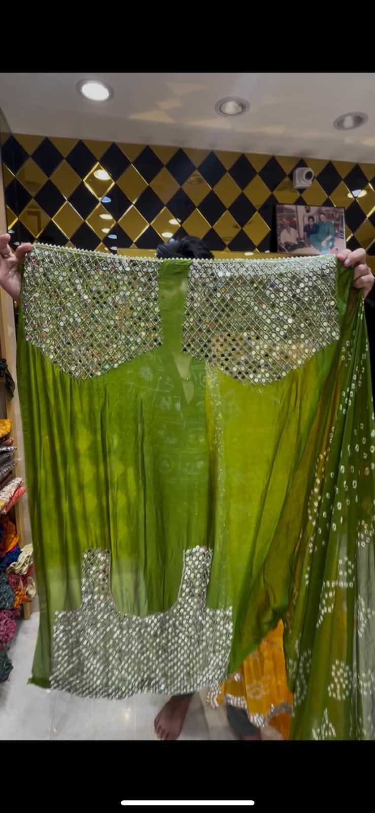 Green Circle Mirror Bandhej Saree (351B)