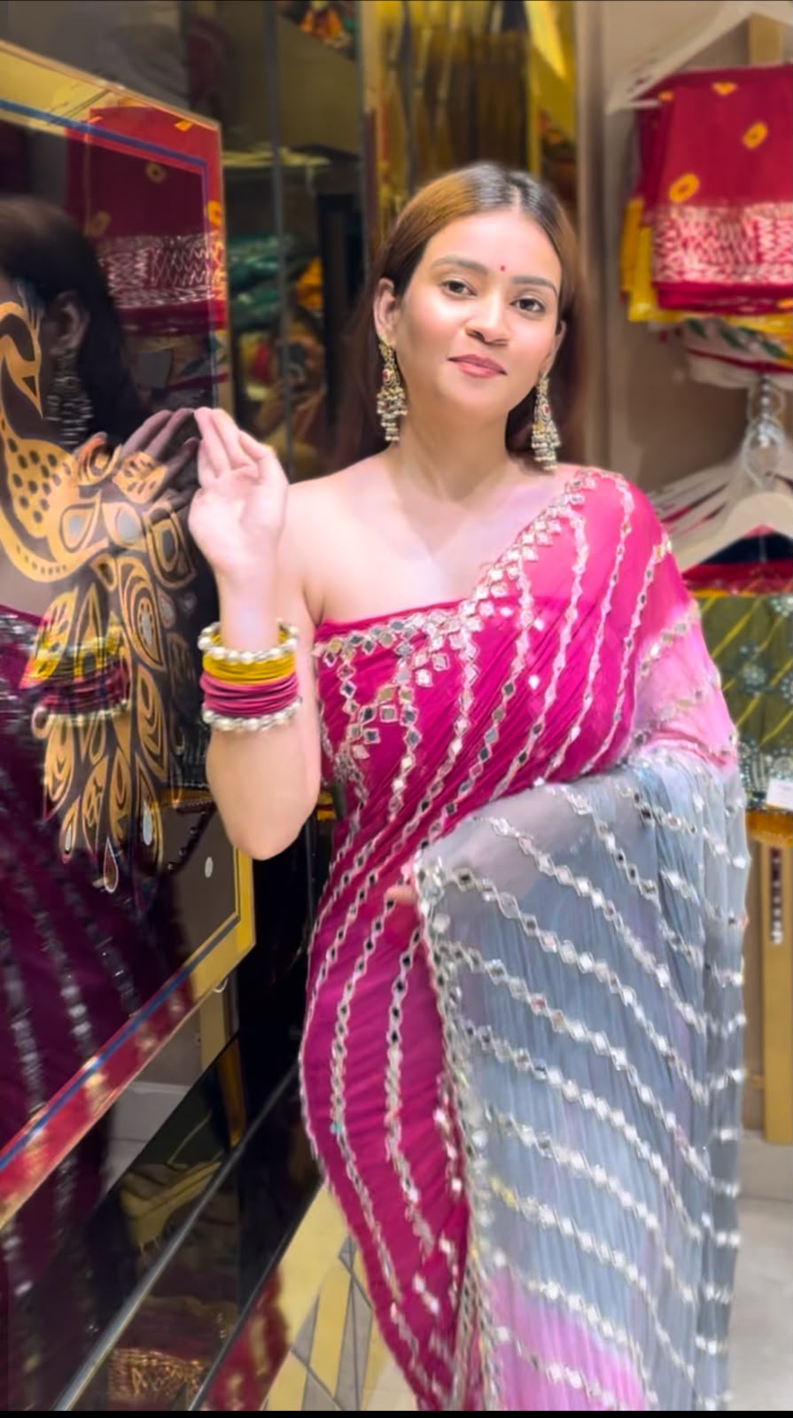 Dual Shade Mirror Lehriya Handcrafted Saree (384)