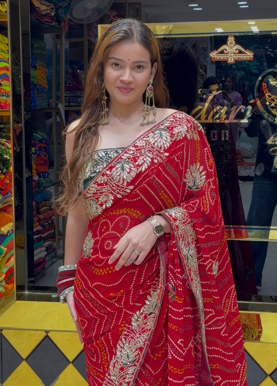 Red Pure Georgette Handcrafted Saree (415)