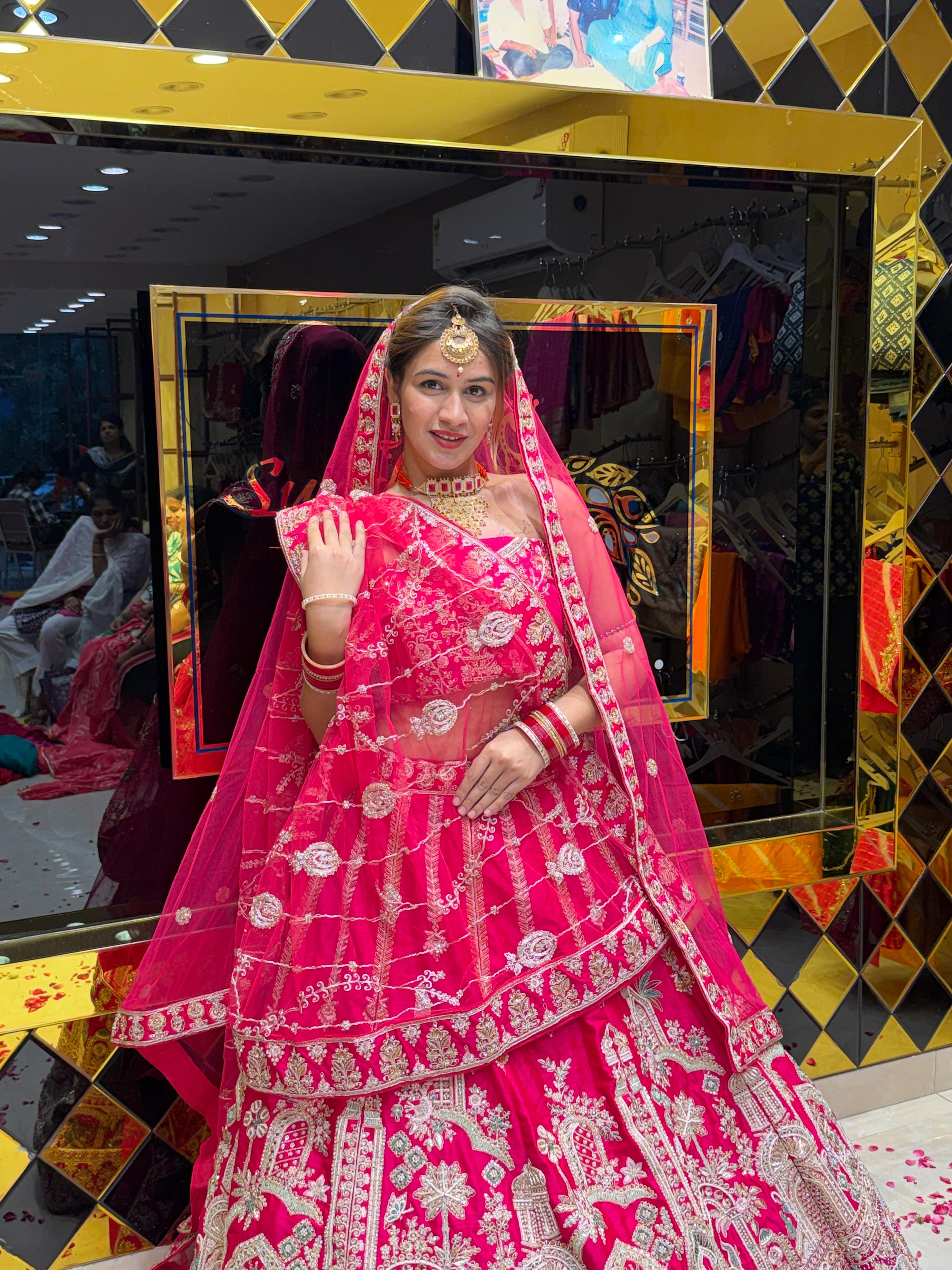 Royal Bridal Look Designer Lehenga Set (B111)