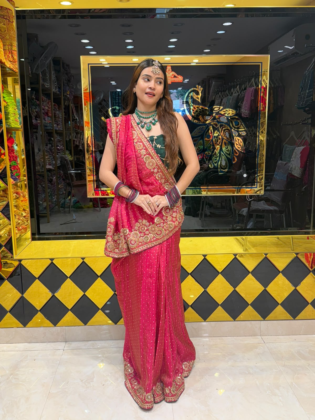 Classic Pink Green Blouse Silk Fabric Saree (454)