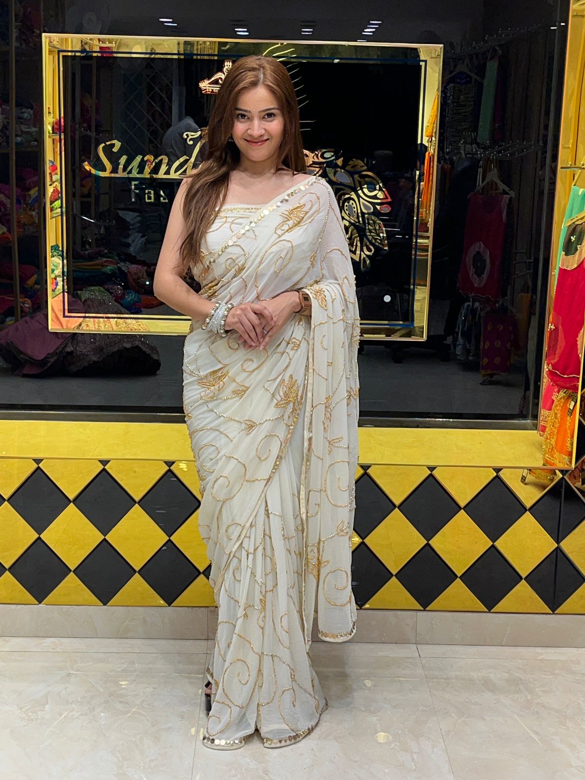 Sundari Exclusive White  Handwork Saree (265)